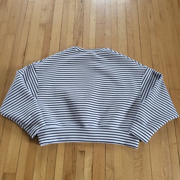 Abercrombie & Fitch Striped Crew Neck Sweater - Black and White - Picture 4 of 10